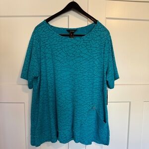 Women’s shirt